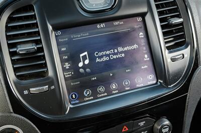 2022 Chrysler 300 Series S V6 - Photo 26 - Dallas, TX 75220