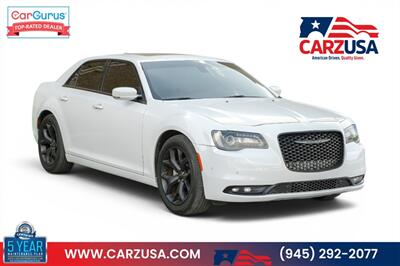 2022 Chrysler 300 Series S V6 - Photo 1 - Dallas, TX 75220
