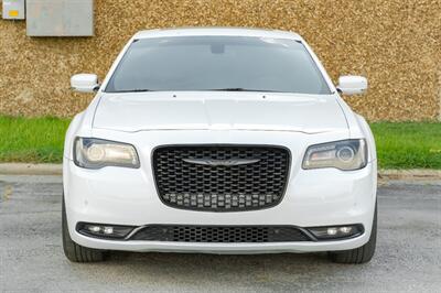 2022 Chrysler 300 Series S V6 - Photo 6 - Dallas, TX 75220