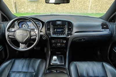 2022 Chrysler 300 Series S V6 - Photo 13 - Dallas, TX 75220