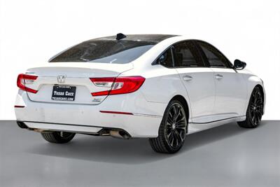 2018 Honda Accord Touring   - Photo 8 - Dallas, TX 75220
