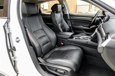 2018 Honda Accord Touring   - Photo 33 - Dallas, TX 75220