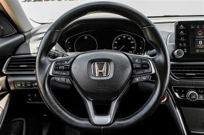 2018 Honda Accord Touring   - Photo 13 - Dallas, TX 75220