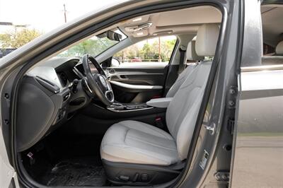 2021 Hyundai SONATA Limited   - Photo 4 - Dallas, TX 75220