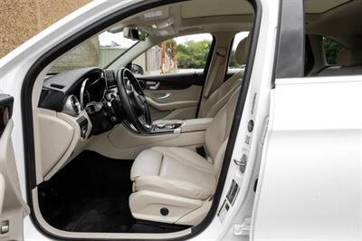 2018 Mercedes-Benz GLC GLC 300   - Photo 4 - Dallas, TX 75220