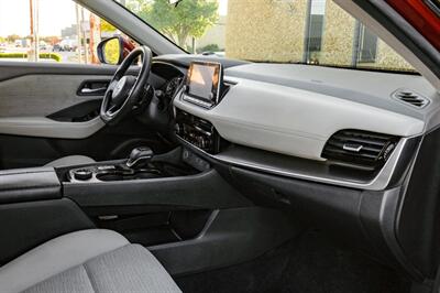 2021 Nissan Rogue SV   - Photo 15 - Dallas, TX 75220