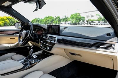 2018 BMW 530i   - Photo 12 - Dallas, TX 75220