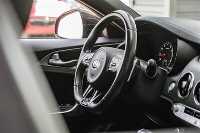 2019 Kia Stinger GT1   - Photo 17 - Dallas, TX 75220