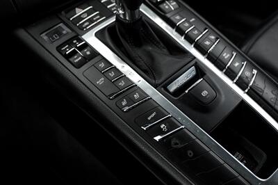 2017 Porsche Macan - Photo 21 - Dallas, TX 75220