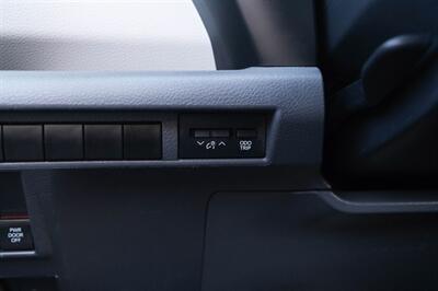 2024 Toyota Sienna XLE 7-Passenger   - Photo 35 - Dallas, TX 75220