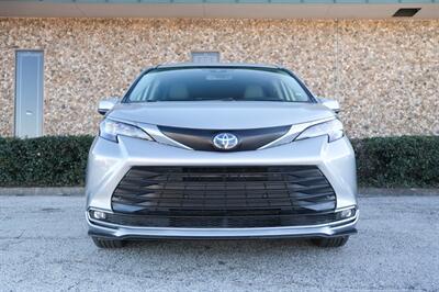 2024 Toyota Sienna XLE 7-Passenger   - Photo 4 - Dallas, TX 75220