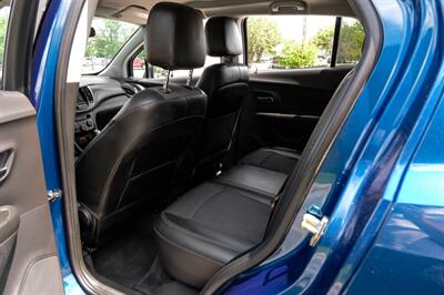 2020 Chevrolet Trax LT   - Photo 35 - Dallas, TX 75220