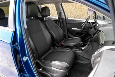 2020 Chevrolet Trax LT   - Photo 31 - Dallas, TX 75220