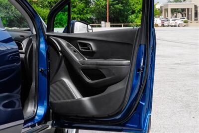 2020 Chevrolet Trax LT   - Photo 41 - Dallas, TX 75220