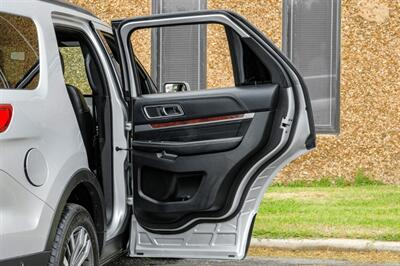 2017 Ford Explorer Platinum   - Photo 47 - Dallas, TX 75220