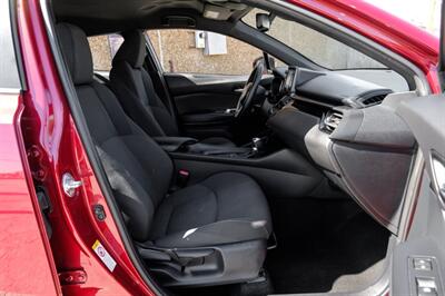 2018 Toyota C-HR XLE   - Photo 30 - Dallas, TX 75220