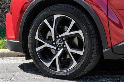 2018 Toyota C-HR XLE   - Photo 48 - Dallas, TX 75220