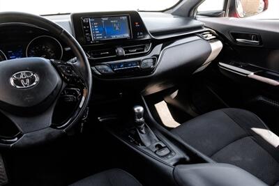 2018 Toyota C-HR XLE   - Photo 21 - Dallas, TX 75220