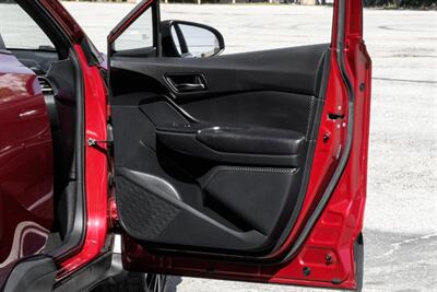 2018 Toyota C-HR XLE   - Photo 37 - Dallas, TX 75220