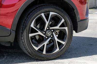 2018 Toyota C-HR XLE   - Photo 49 - Dallas, TX 75220