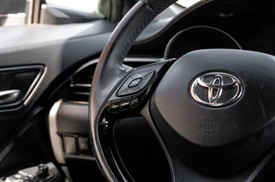 2018 Toyota C-HR XLE   - Photo 15 - Dallas, TX 75220