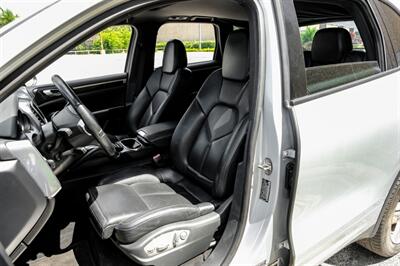 2013 Porsche Cayenne S   - Photo 4 - Dallas, TX 75220