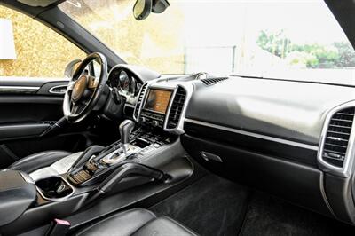 2013 Porsche Cayenne S   - Photo 12 - Dallas, TX 75220