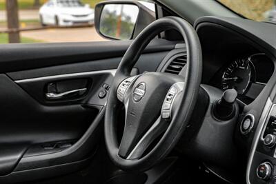 2017 Nissan Altima 2.5 S   - Photo 16 - Dallas, TX 75220