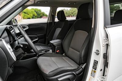 2021 Kia Soul LX   - Photo 25 - Dallas, TX 75220