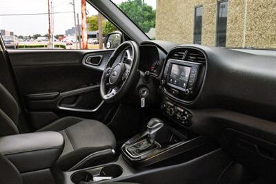 2021 Kia Soul LX   - Photo 21 - Dallas, TX 75220