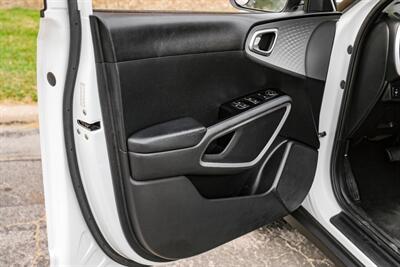 2021 Kia Soul LX   - Photo 36 - Dallas, TX 75220