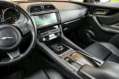 2019 Jaguar F-PACE 25t   - Photo 22 - Dallas, TX 75220