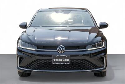 2025 Volkswagen Jetta SE   - Photo 9 - Dallas, TX 75220