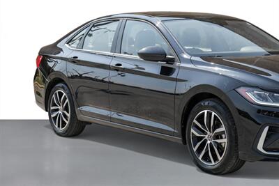 2025 Volkswagen Jetta SE   - Photo 7 - Dallas, TX 75220