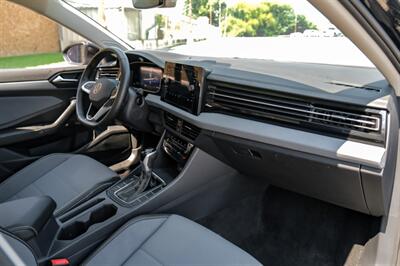2025 Volkswagen Jetta SE   - Photo 20 - Dallas, TX 75220
