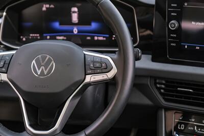 2025 Volkswagen Jetta SE   - Photo 25 - Dallas, TX 75220