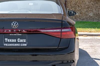 2025 Volkswagen Jetta SE   - Photo 51 - Dallas, TX 75220