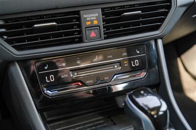 2025 Volkswagen Jetta SE   - Photo 30 - Dallas, TX 75220