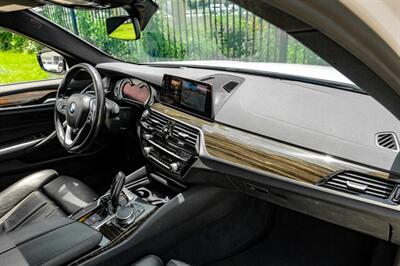 2017 BMW 530i   - Photo 16 - Dallas, TX 75220