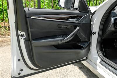 2017 BMW 530i   - Photo 42 - Dallas, TX 75220