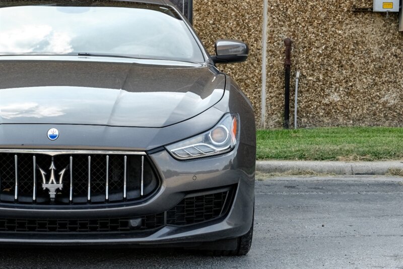 2018 Maserati Ghibli Base photo 33