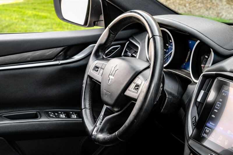 2018 Maserati Ghibli Base photo 7