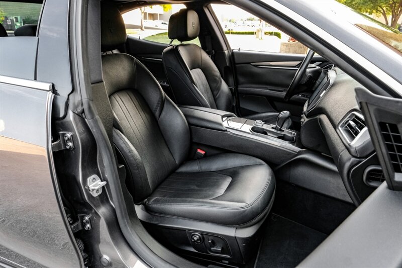 2018 Maserati Ghibli Base photo 26