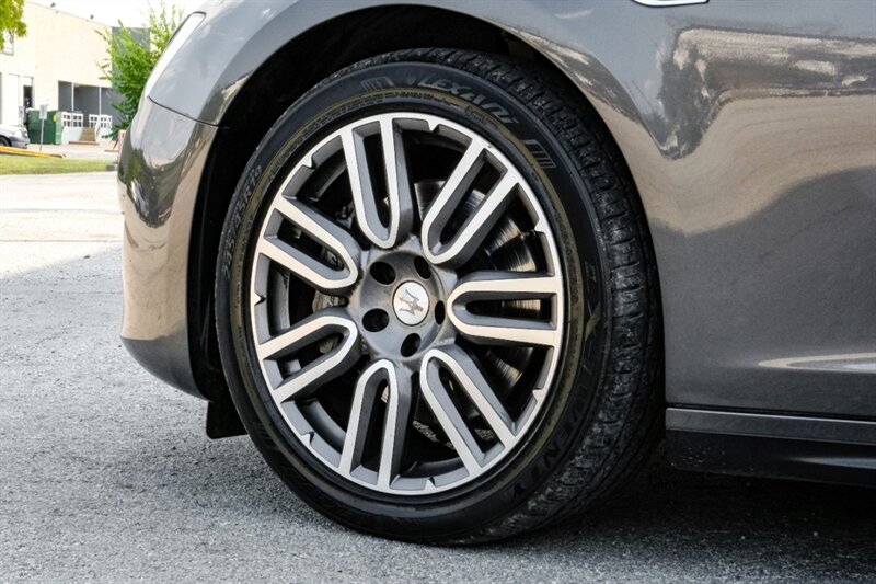 2018 Maserati Ghibli Base photo 40