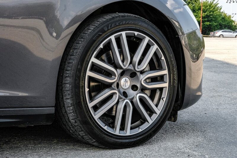 2018 Maserati Ghibli Base photo 39
