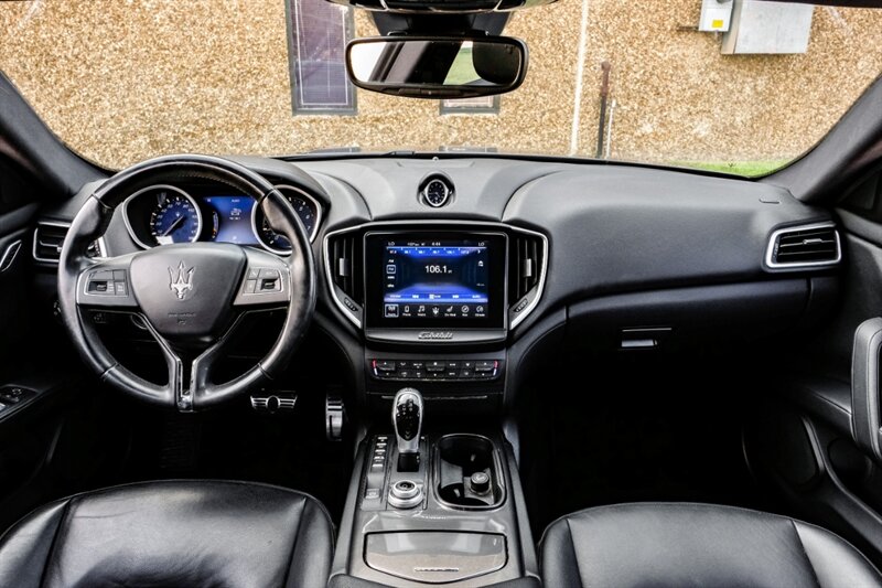 2018 Maserati Ghibli Base photo 8