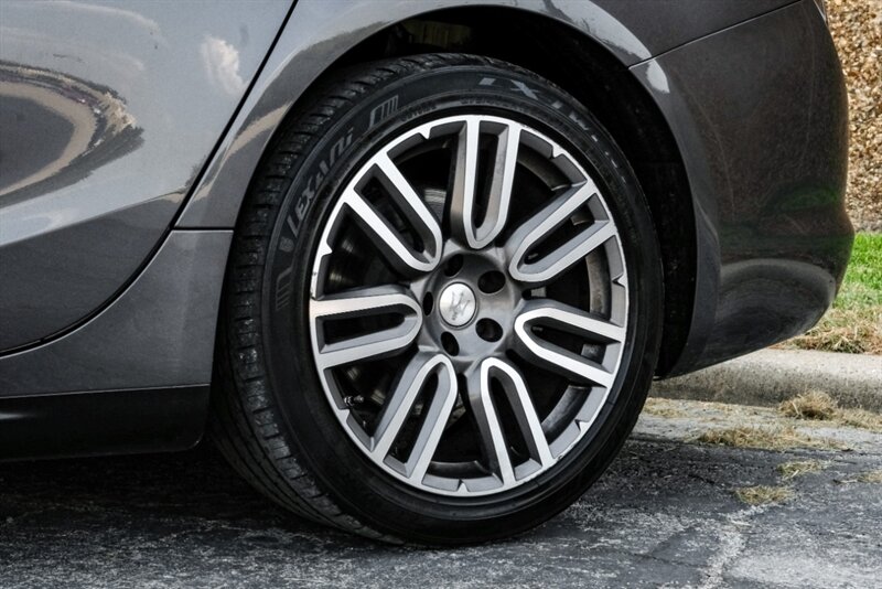 2018 Maserati Ghibli Base photo 41