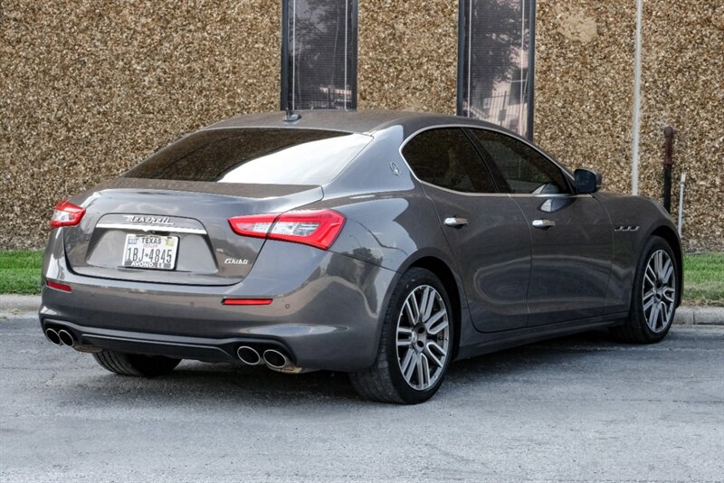 2018 Maserati Ghibli Base photo 3