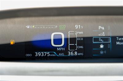 2022 Toyota Prius XLE   - Photo 19 - Dallas, TX 75220