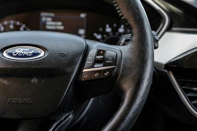 2020 Ford Escape SEL   - Photo 16 - Dallas, TX 75220
